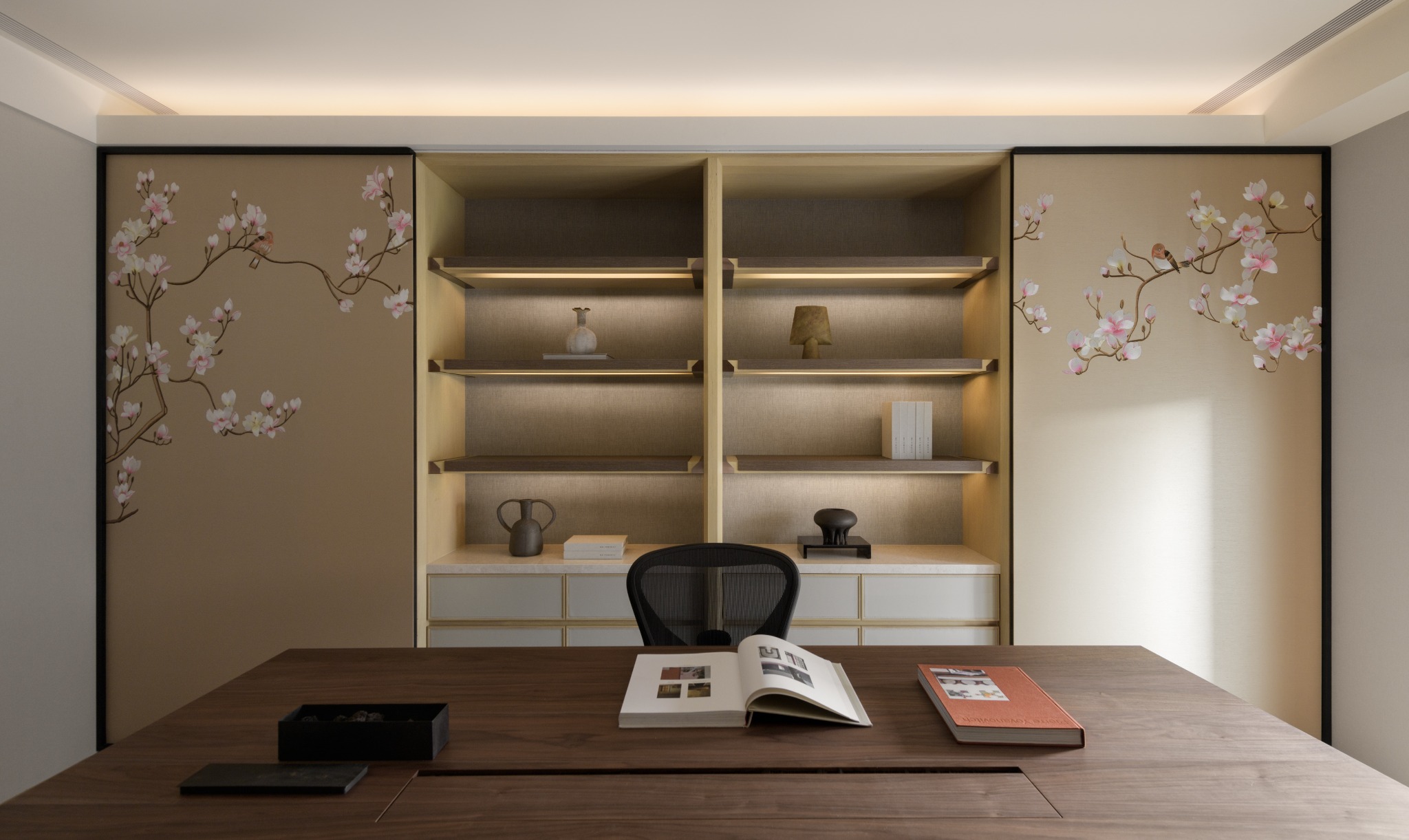 私人住家 02：書房與花卉壁面